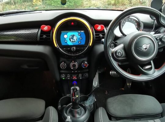 出2019 迷你 S 自动檔